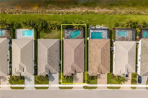 View/Area - 11523 Jacaranda Dr, Naples, FL 34120 photo 3 of 7