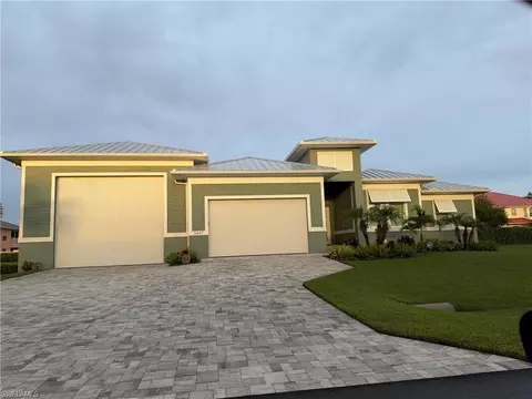 5407 SW 16th Pl, Cape Coral, FL 33914
