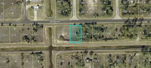 1230 Isabella St E, Lehigh Acres, FL 33974