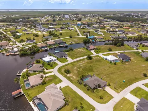 2210 NW 37th Pl, Cape Coral, FL 33993