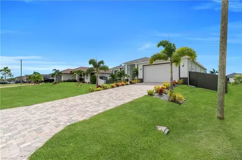 6 SW 37th Ave, Cape Coral, FL 33991