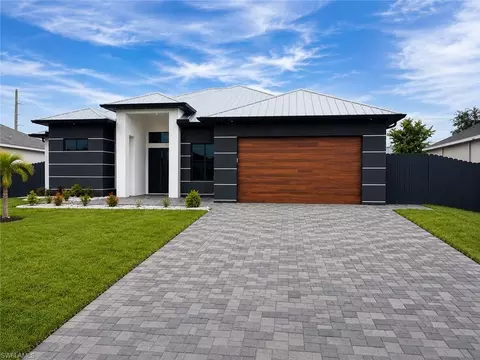 304 NW 1st Ter, Cape Coral, FL 33993