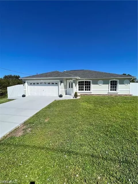 3804 12th St W, Lehigh Acres, FL 33971