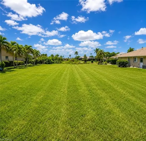 2531 SW 35th Ln, Cape Coral, FL 33914