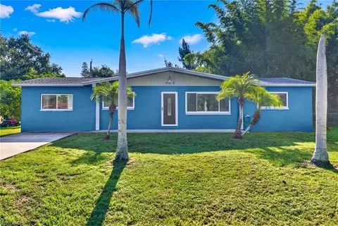 425 Muskegon Ave, Fort Myers, FL 33905