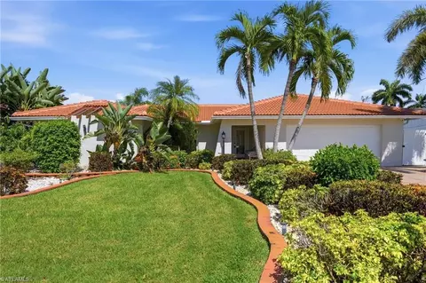 5331 Mayfair Ct, Cape Coral, FL 33904