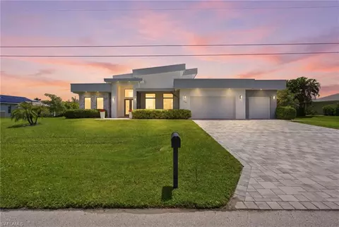 3709 SW 15th Pl, Cape Coral, FL 33914
