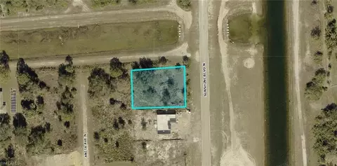 5907 Sunshine Blvd N, Lehigh Acres, FL 33971