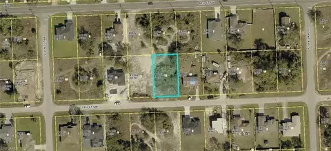 3810 9th St SW, Lehigh Acres, FL 33976