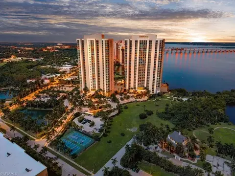 3000 Oasis Grand Blvd #1407, Fort Myers, FL 33916
