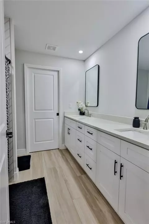 Bath - 6007 12th St E, Bradenton, FL 34203 photo 1 of 5