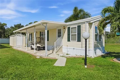 5558 Palm Beach Blvd #5, Fort Myers, FL 33905
