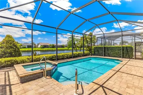 12764 Fairway Cove Ct, Fort Myers, FL 33905