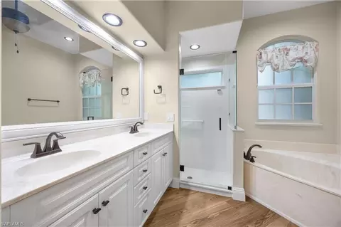 Bath - 8070 Tauren Ct S, Naples, FL 34119 photo 4 of 5
