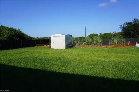 Exterior - 108 Dublin Cir, Labelle, FL 33935 photo 2 of 3