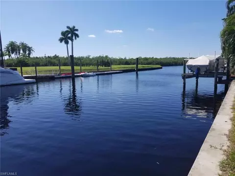 126 Montrose Dr, Fort Myers, FL 33919