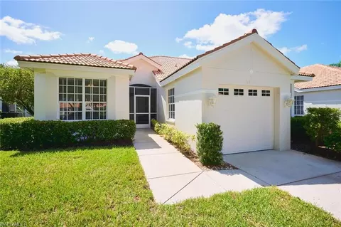 8837 E Bay Cir, Fort Myers, FL 33908