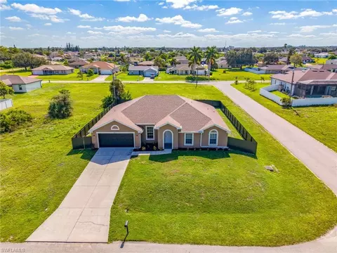 2001 NE 17th Ave, Cape Coral, FL 33909