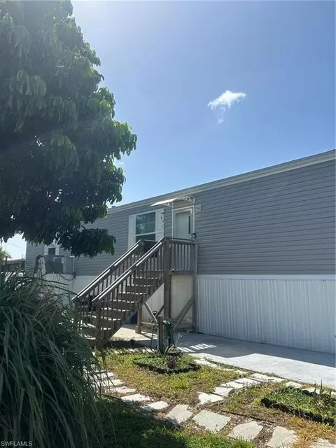 11261 Bombay Ln, Fort Myers, FL 33908