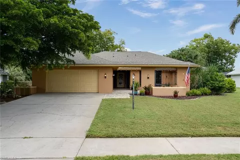4230 Glasgow Ct, North Fort Myers, FL 33903