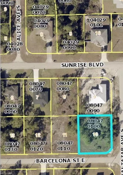 927 Barcelona St E, Lehigh Acres, FL 33974