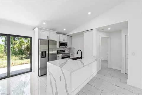 Kitchen - 4507 E 10th St, Lehigh Acres, FL 33972 photo 2 of 3