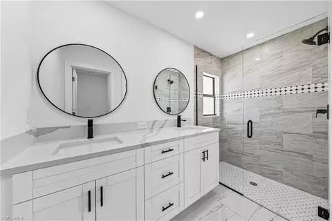 Bath - 4507 E 10th St, Lehigh Acres, FL 33972 photo 1 of 2