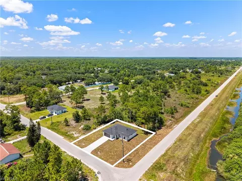 View/Area - 4507 E 10th St, Lehigh Acres, FL 33972 photo 2 of 5