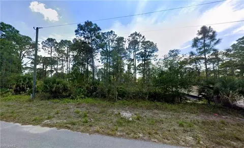 3305 70th St W, Lehigh Acres, FL 33971