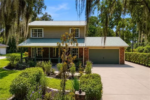 2216 River Oak Ln, Fort Myers, FL 33905