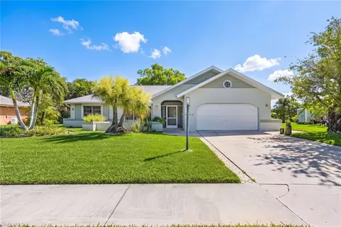 4220 Glasgow Ct, North Fort Myers, FL 33903
