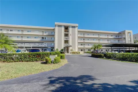 14771 Hole In 1 Cir #106, Fort Myers, FL 33919