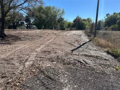 385 S Utopia St, Clewiston, FL 33440 photo 3