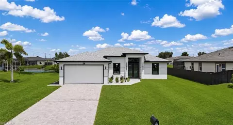 29 NE 5th Ter, Cape Coral, FL 33909
