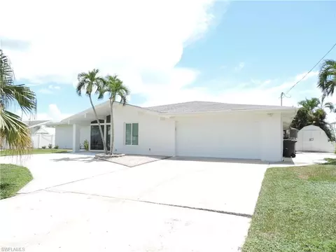 6401 Plumosa Ave, Fort Myers, FL 33908