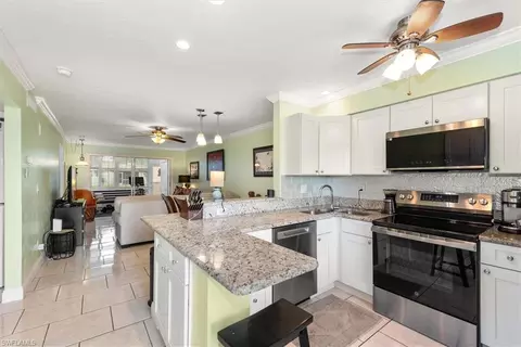 6300 S Pointe Blvd #205, Fort Myers, FL 33919