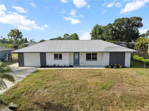 9144 Morris Rd, Fort Myers, FL 33967