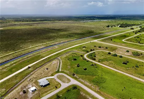 216 Lynbrook Loop, Labelle, FL 33935 photo 8