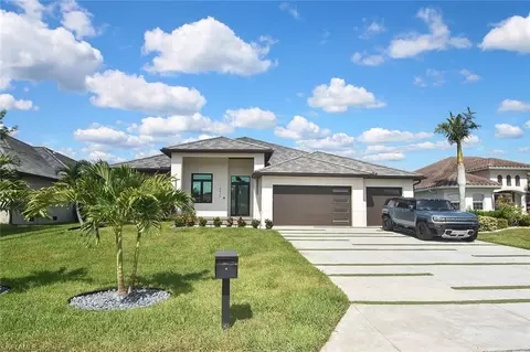4612 SW 22nd Pl, Cape Coral, FL 33914