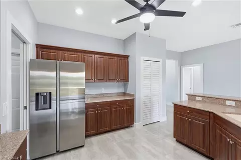 Kitchen - 4529 Springview Cir, Labelle, FL 33935 photo 3 of 3
