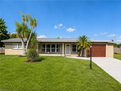 17 Kansas Rd, Lehigh Acres, FL 33936