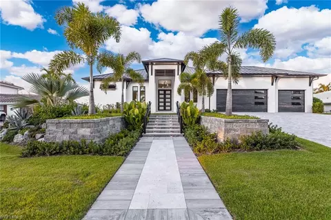 111 Montrose Dr, Fort Myers, FL 33919
