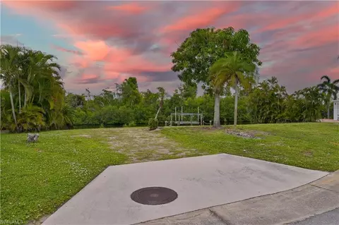 17931 Bryan Ct, Fort Myers Beach, FL 33931