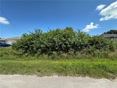4204 SW 18th St, Lehigh Acres, FL 33976