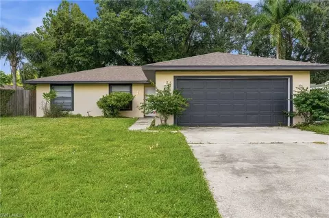 15771 Treasure Island Ln, Fort Myers, FL 33905