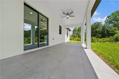 Exterior - 4100 E 14th St, Lehigh Acres, FL 33972 photo 2 of 4