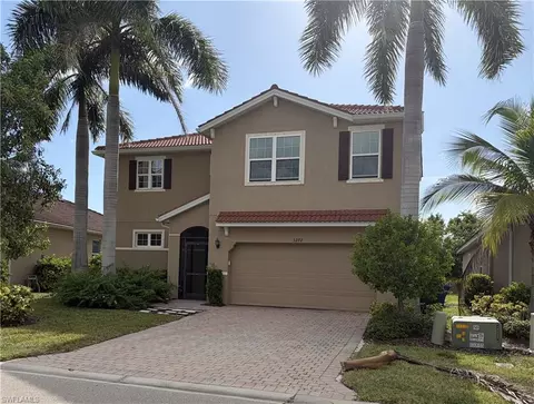 3272 Royal Gardens Ave, Fort Myers, FL 33916