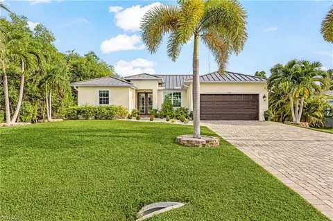 3742 Tangelo Dr, Saint James City, FL 33956