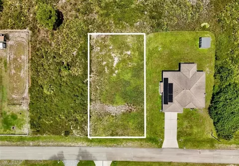 2808 55th St W, Lehigh Acres, FL 33971