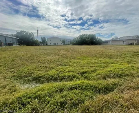 1816 SW 36th Ter, Cape Coral, FL 33914